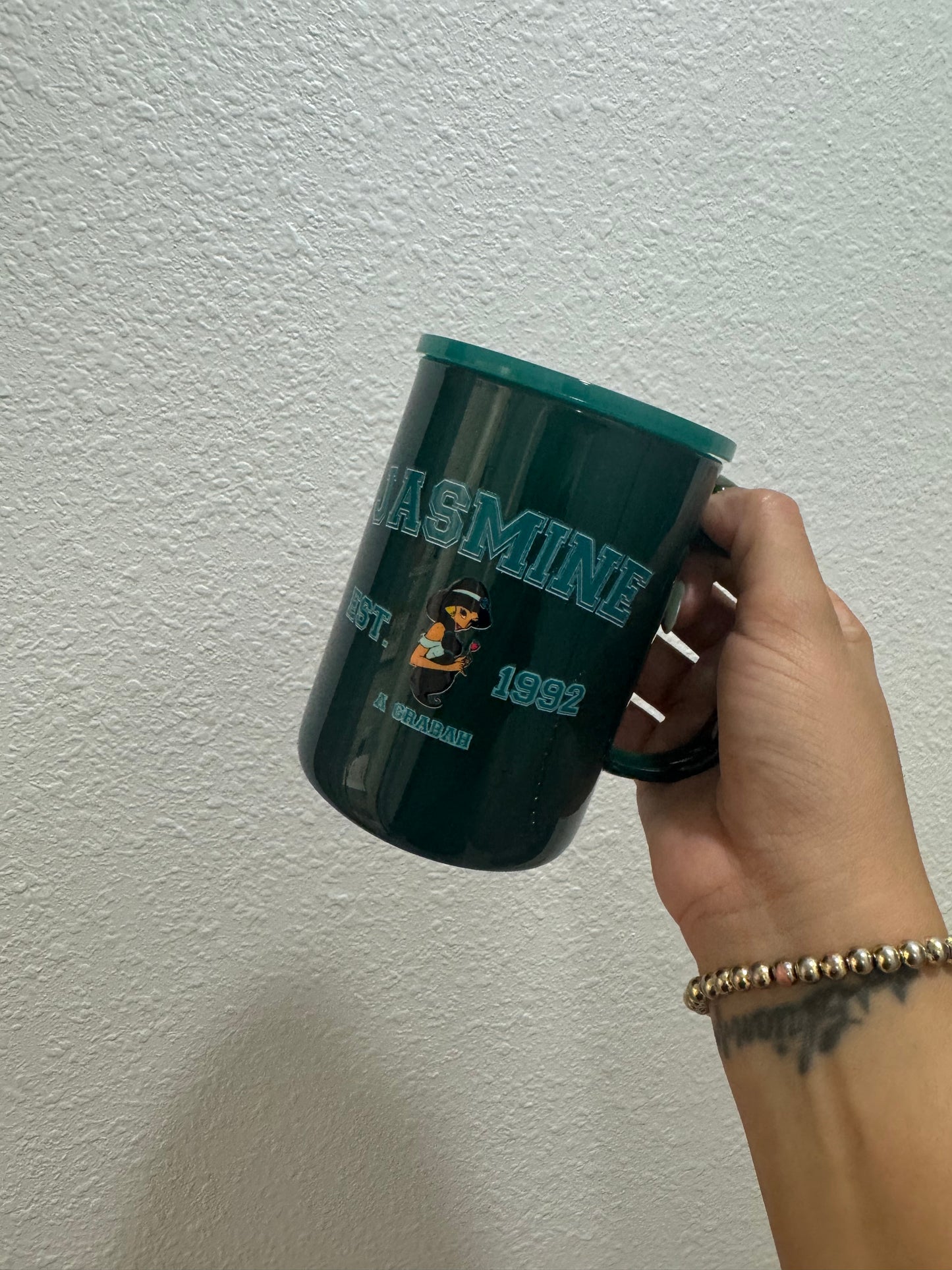 Glass mug
