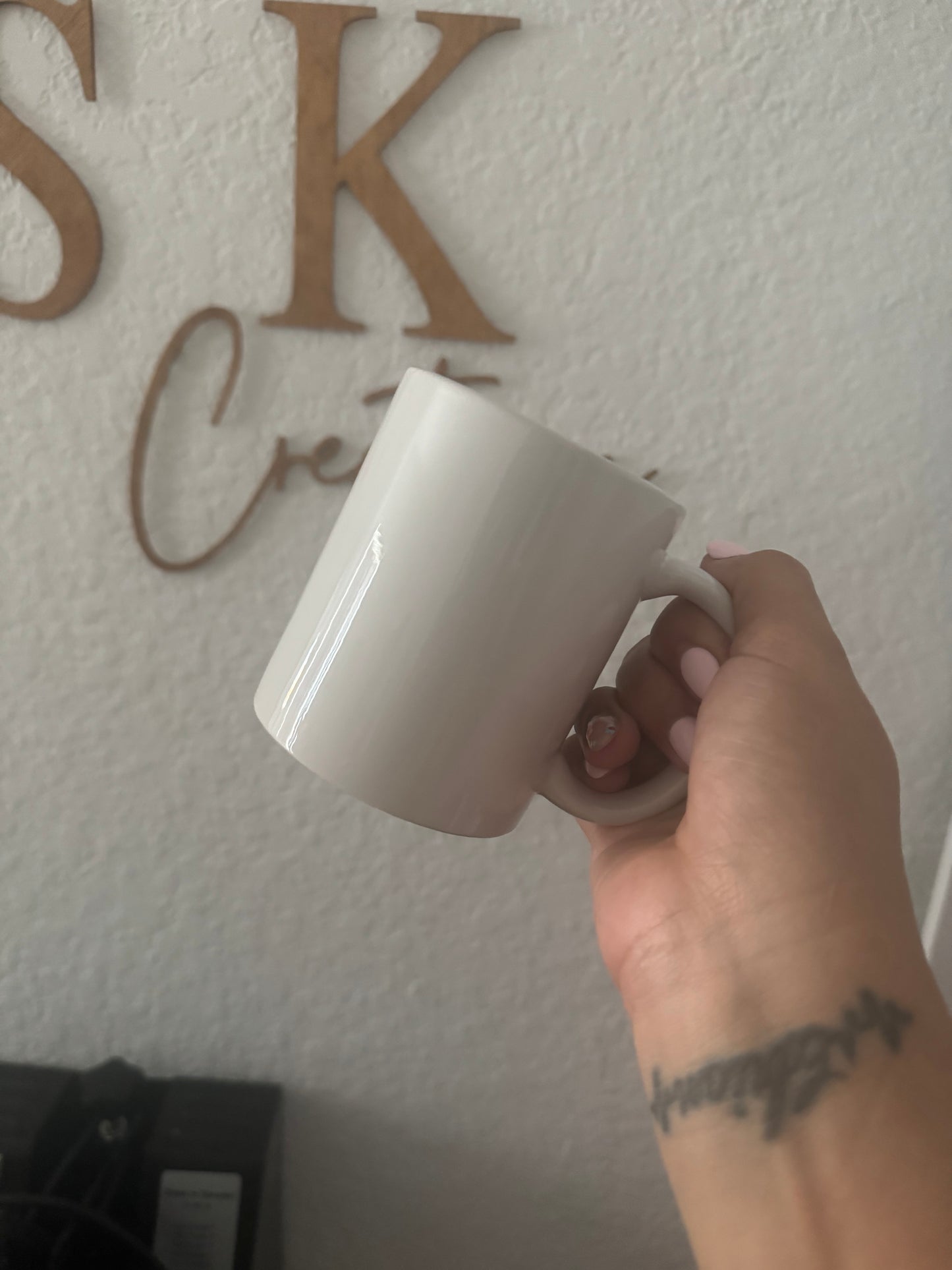 Dad hands Mug