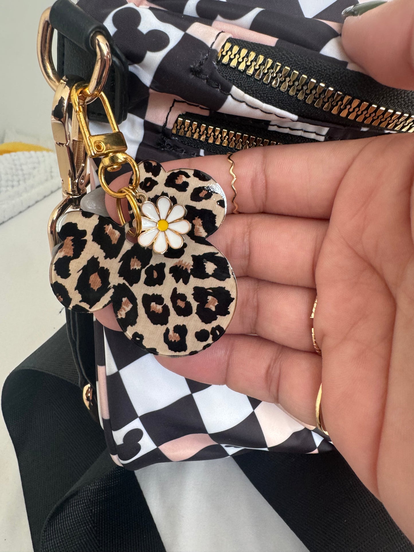 Minnie animal print Keychain